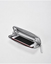 Cobb & Co - Portia RFID Protective Leather Zip Around Ladies Wallet