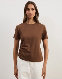 Atmos&Here - Emi Asymmetric Hem T-Shirt