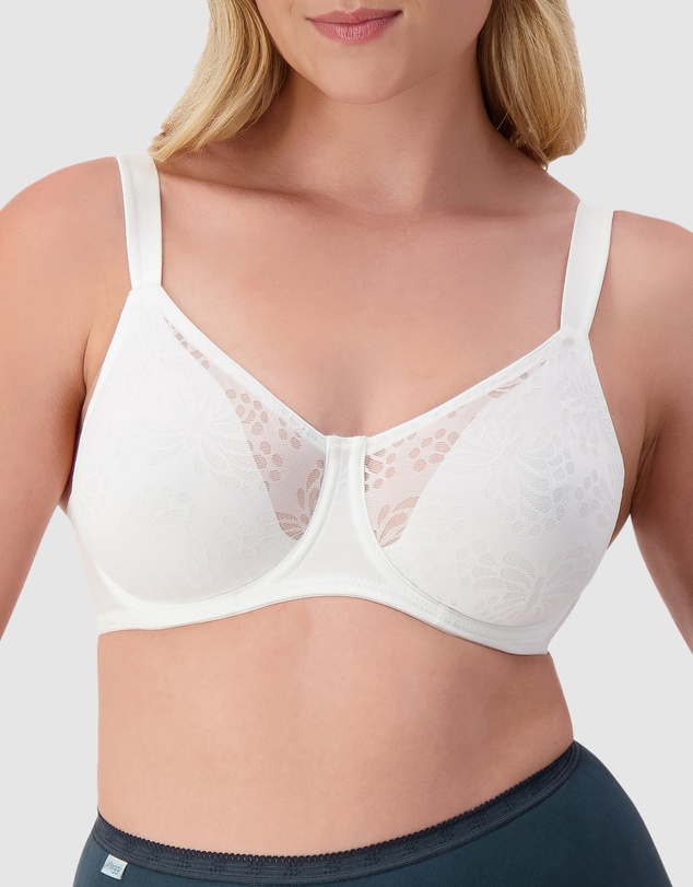 Triumph - Lacy Minimiser Bra