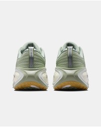 Nike - Nike Vomero Plus - Men's