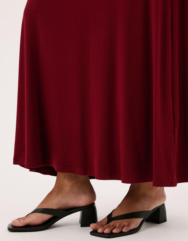 Atmos&Here - Gemma Block Leather Thong Heels