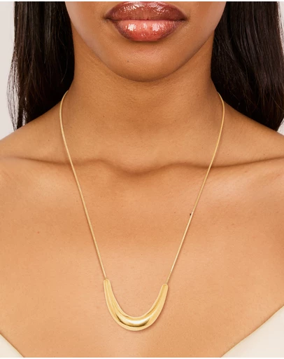 Lovisa - Waterproof Gold Plated Stainless Steel U-Shaped Pendant Necklace