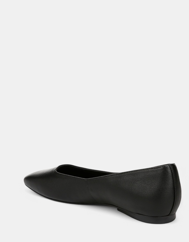 Naturalizer - Chelsea Ballet Flat - Black Leather