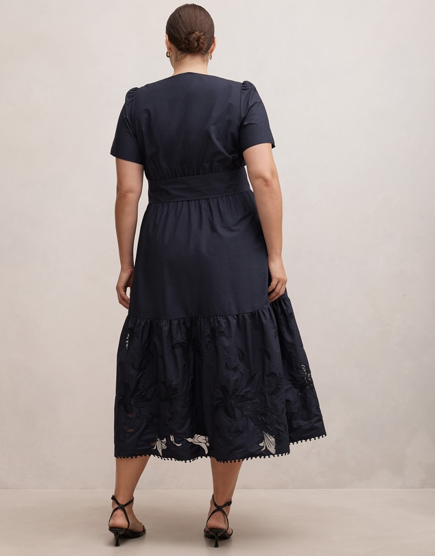 Forever New Curve - Matilda Curve Embroidered Midi Dress