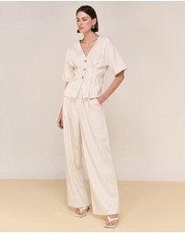 Staple the Label - Sable Top