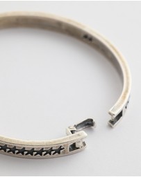 TwoJeys - Icon Stars Closed Bangle