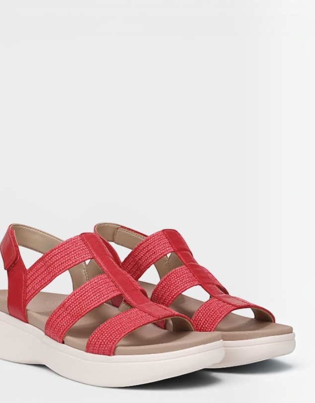 Vionic - Sabrina Flatform Sandal - Varsity Red Leather