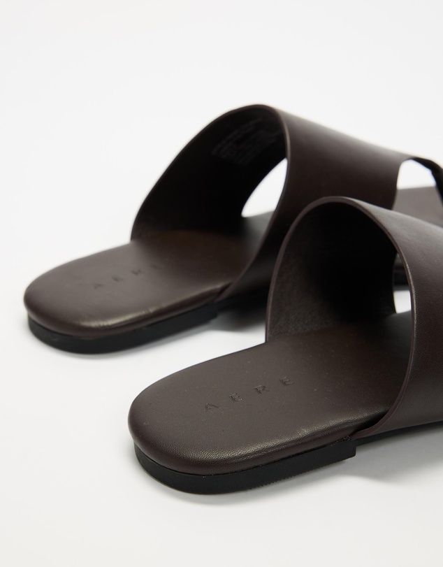 AERE - Delphine Leather Flip Flops - Women's