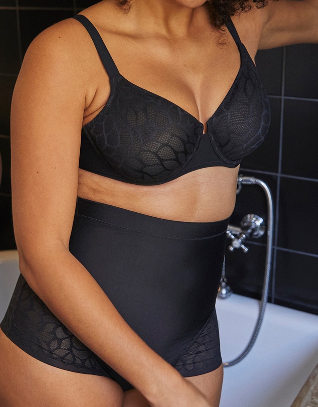 Sans Complexe - Perfect Curves High Waist Lace Shaping Brief