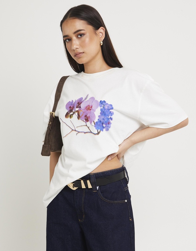 Alice In The Eve - Flower Fever Boyfriend T-Shirt