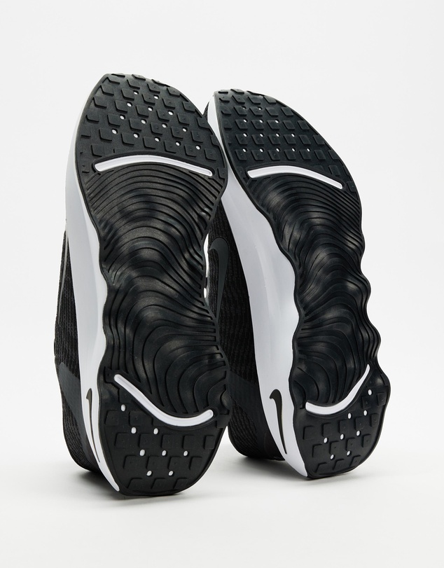 Nike - Motiva - Women's