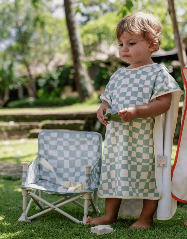 IZIMINI - Parker Baby Chair, Hat V2 & Poncho
