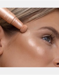 MCoBeauty - Highlight & Glow Beauty Wand - Champagne Glow