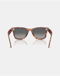 Ray-Ban - Wayfarer