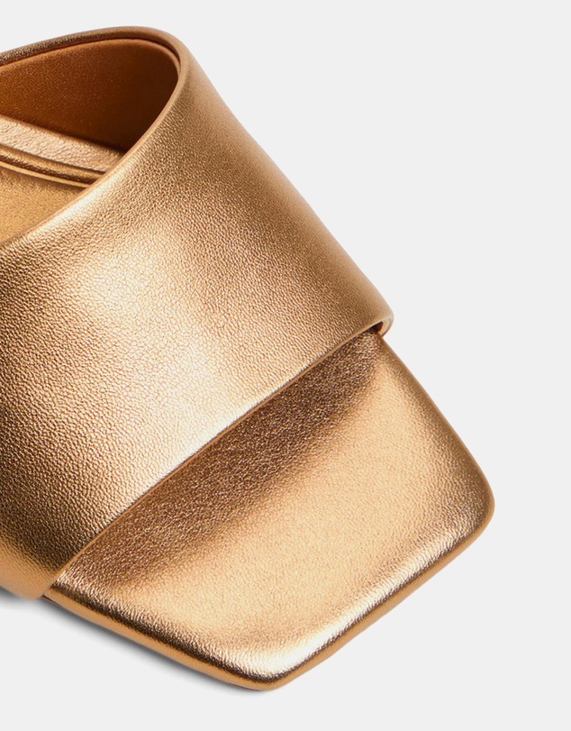ALDO - Goldenshine Twisted Kitten Mules