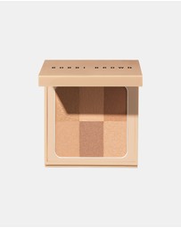 Bobbi Brown - Nude Finish Illuminating Powder - Buff