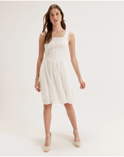 Review - Jolie Lace Dress