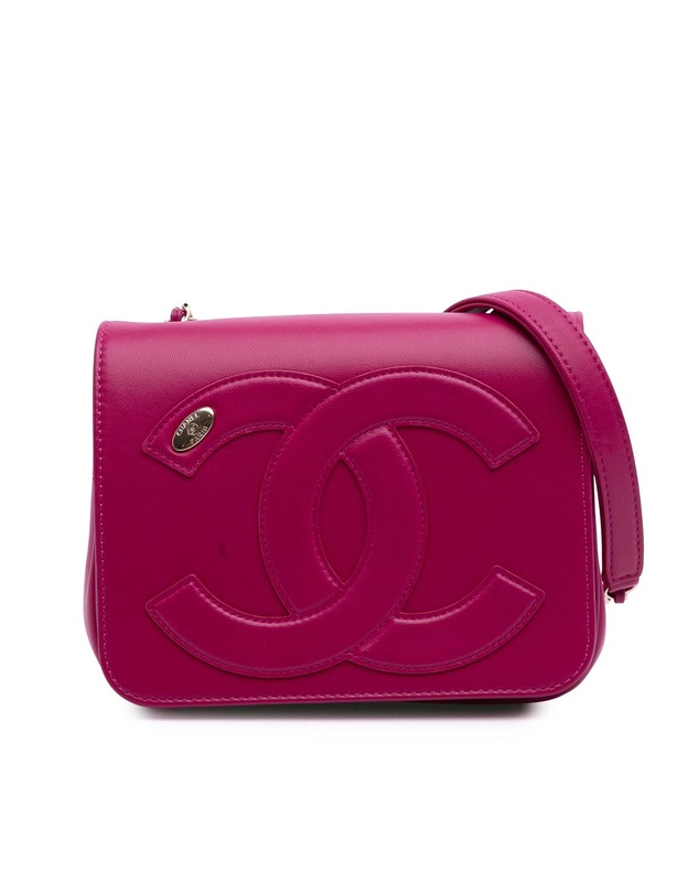 Pre-Loved by Azura Reborn - Pre-Loved chanel Leather Shoulder Bag with Flap Closure and Chain-Link Shoulder Strap