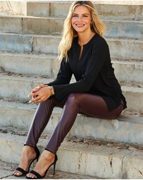 Sosandar - Keyhole Detail Fluted Cuff Tunic Top