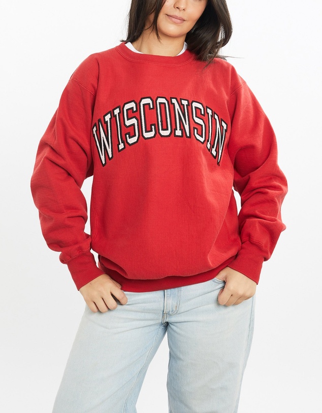 Vintage by The Real Deal - Pre Loved - Vintage University of Wisconsin Sweatshirt