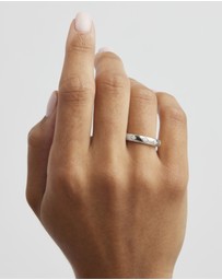 By Charlotte - Bloom With You Lotus Ring