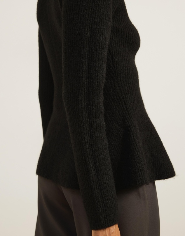 Atmos&Here - Ivy Boat Neck LS Peplum Knit Top