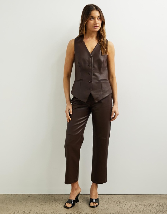 Minima Esenciales - Nyxon Leather Look Waistcoat