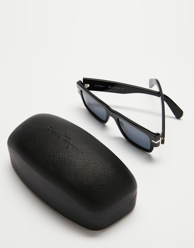 Salvatore Ferragamo - SF1030S