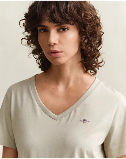 Gant - Shield V-Neck T-Shirt