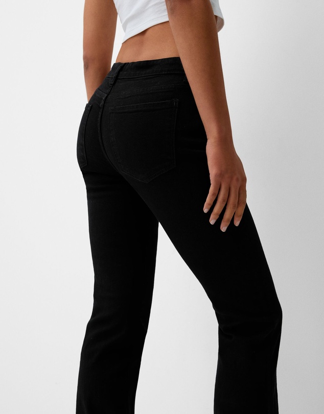 Bershka - Flared Jeans