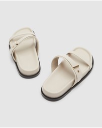 UNISON - Camden Leather Slide
