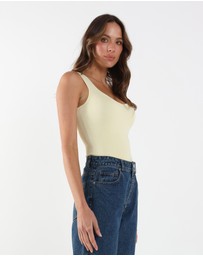 Madison The Label - Val Knit Top