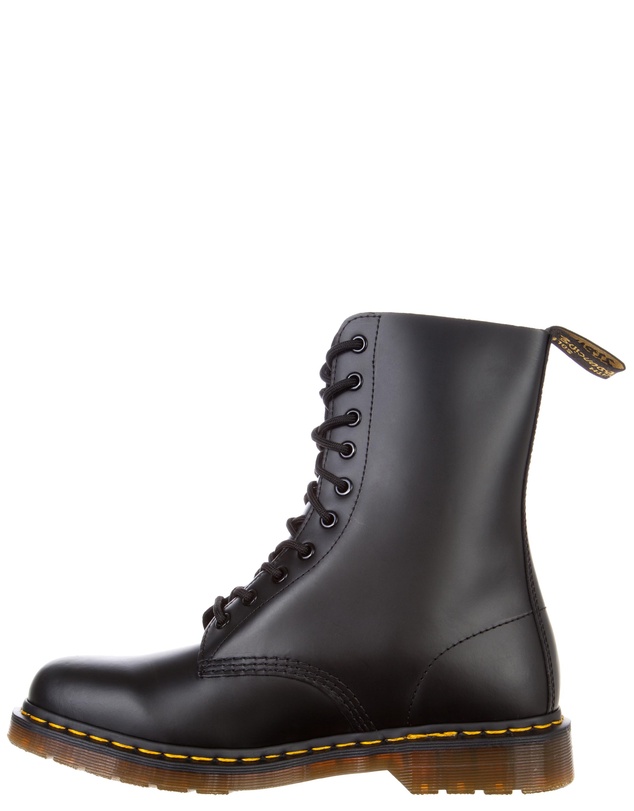 Dr Martens - 1490 10 Eye Lace-Up