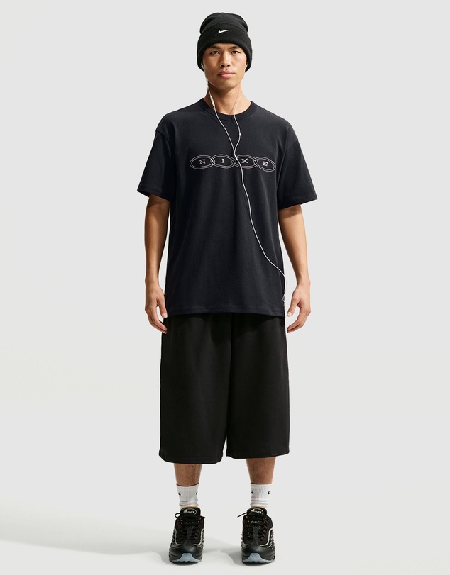 Nike - Nike Sportswear Premium Essentials T-Shirt
