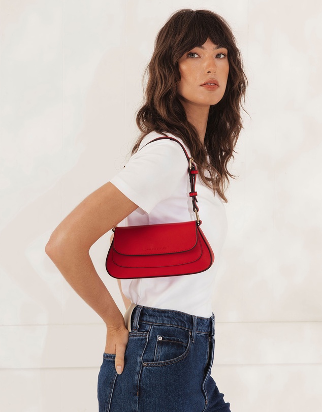 Morgan & Taylor - Hailey Shoulder Bag in Bright Red