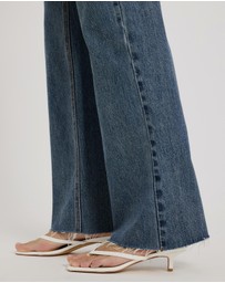 Atmos&Here - Myra Straight Leg Raw Hem Jeans