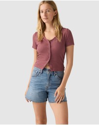 Levi's - Cinch Mid-Thigh Shorts
