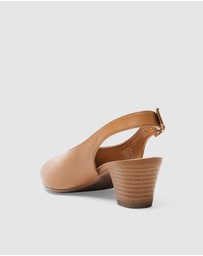Wide Steps - Hilda