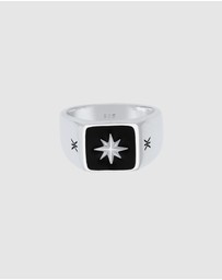 Kuzzoi - ICONIC EXCLUSIVE - Ring Signet Black Enamel Star Massive in 925 Sterling Silver