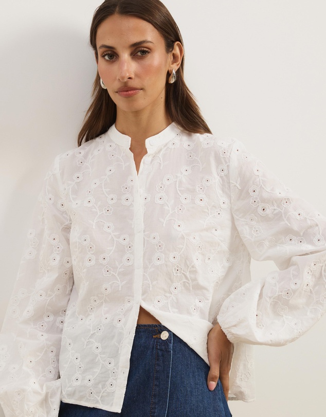 Atmos&Here - Hazel Broderie Blouse