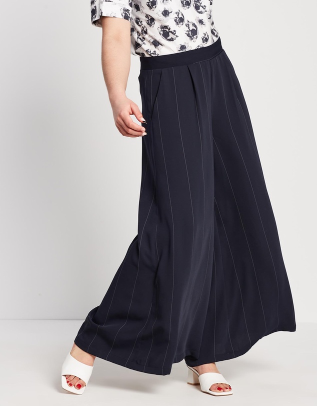 The Social Outfit - Palazzo Pants