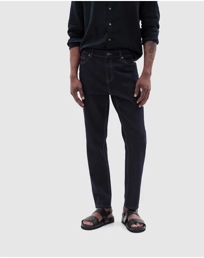 UNISON - Slim Tapered Jean