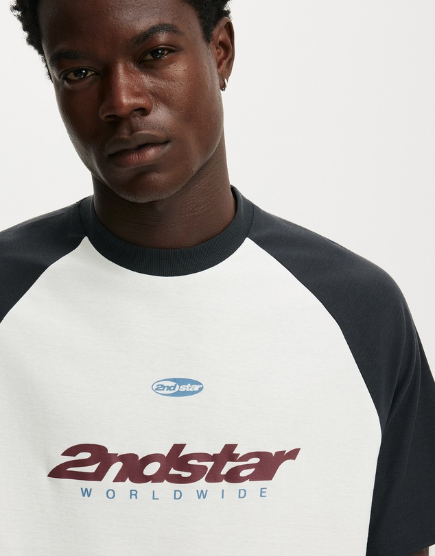 Cotton On - Cropped Fit Graphic T-Shirt