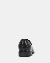 Hush Puppies - Zuko