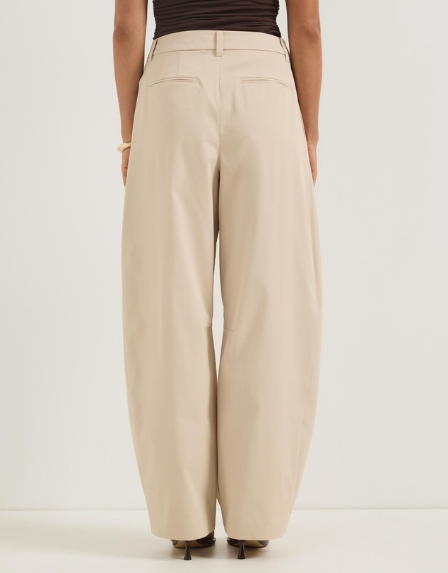 Atmos&Here - Ava Tailored Pleat Front Barrel Pants