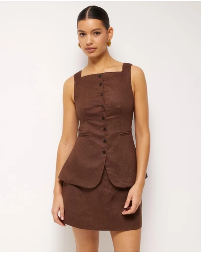 AERE - Straight Neck Vest