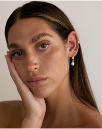 HOUSE OF SLANI - Gold Dangle Pearl Hoops