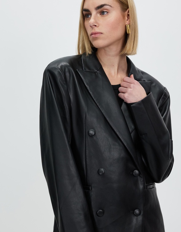 Grace Willow - Tommy Blazer