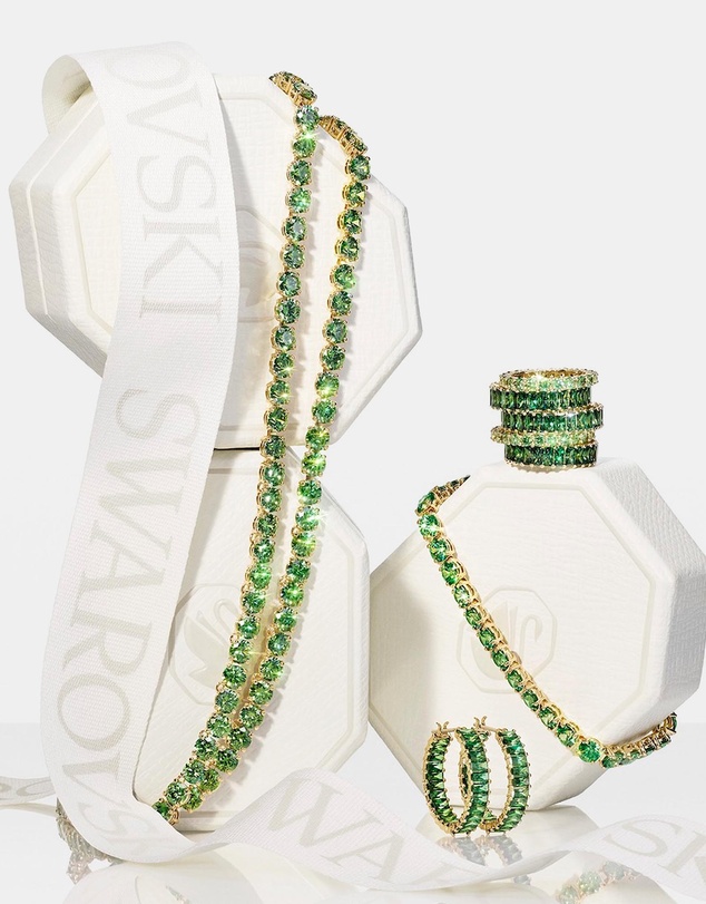 Swarovski - Chroma pendant, Pear cut, Green, 18K gold finish