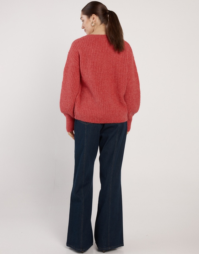 Fate + Becker - Remy V-Neck Jumper